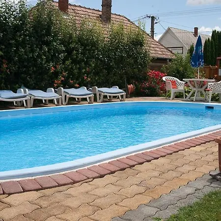 Guest house Holp Panzio *